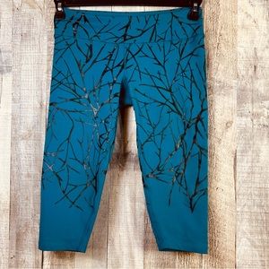 Splits59. Size Small Green-Blue & Black Capri Leggings w/Waistband Pocket